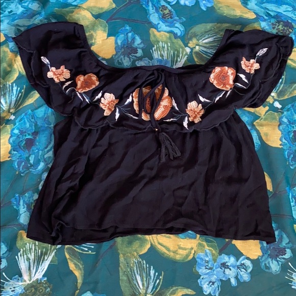 Top - Picture 1 of 4